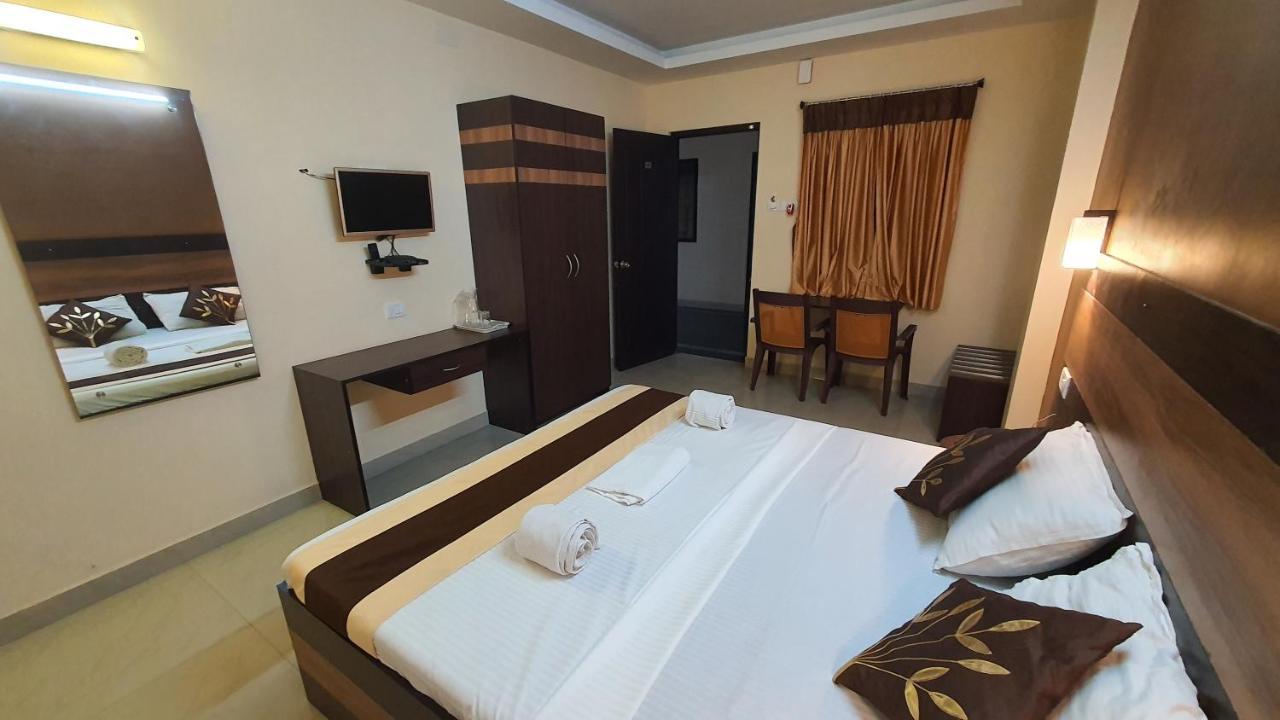 S4 Residency Hotel เชนไน ภายนอก รูปภาพ
