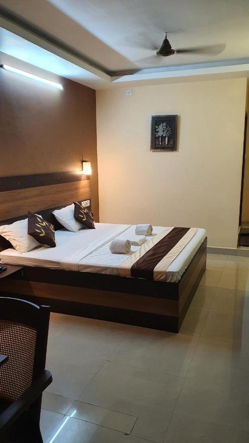 S4 Residency Hotel เชนไน ภายนอก รูปภาพ