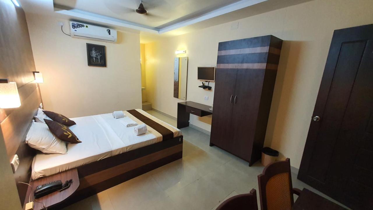 S4 Residency Hotel เชนไน ภายนอก รูปภาพ