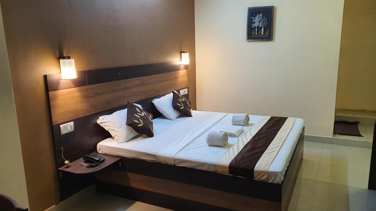 S4 Residency Hotel เชนไน ภายนอก รูปภาพ