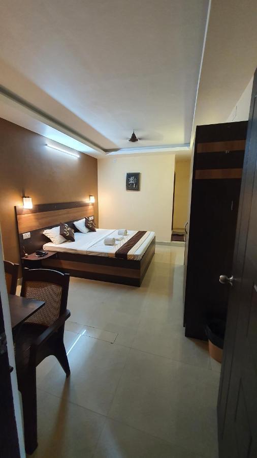S4 Residency Hotel เชนไน ภายนอก รูปภาพ