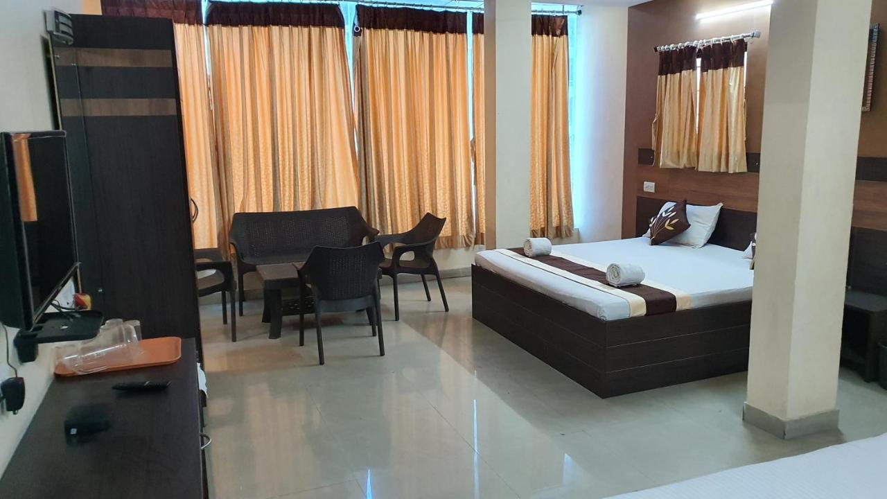 S4 Residency Hotel เชนไน ภายนอก รูปภาพ