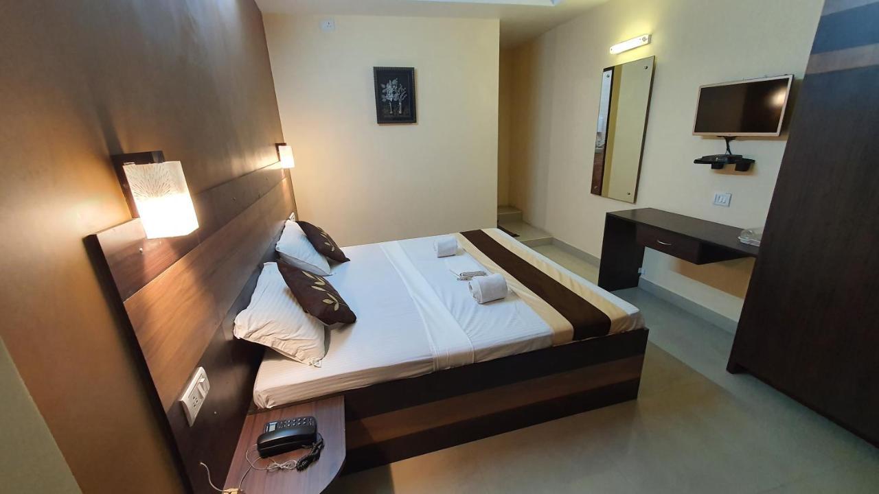 S4 Residency Hotel เชนไน ภายนอก รูปภาพ
